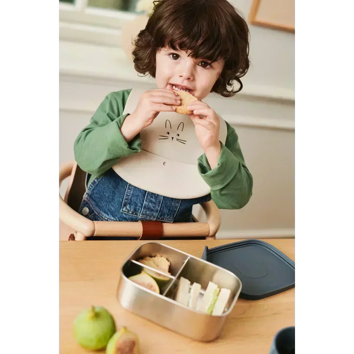 LIEWOOD Kinder Brotdose Edelstahl mit Silikondeckel Arthur "Aviator / Ecru"