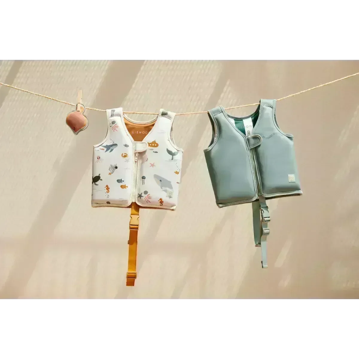 LIEWOOD Kinder Schwimmweste Dove "Sea creature / Sandy"