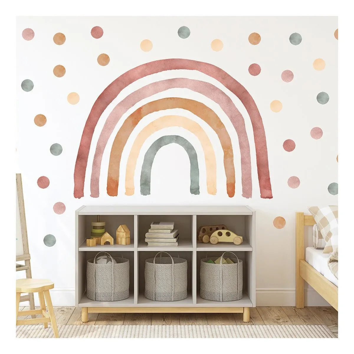 Wandtattoo Regenbogen und Punkte in Erdtönen an Kinderzimmerwand, skandinavische Deko