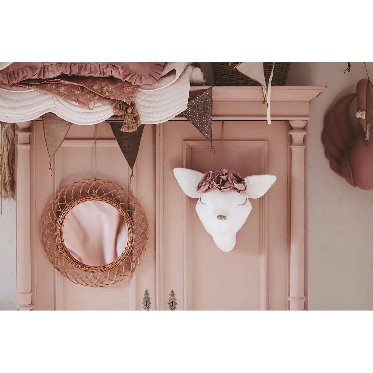 Wanddeko-Love-me-Decoration-Reh