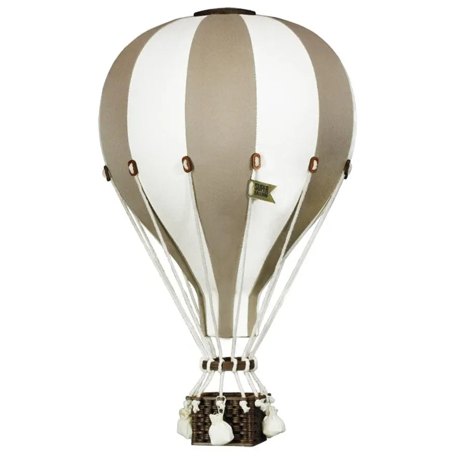 Dekorations-Heißluftballon in Gold und Weiß mit Korb, Kinderzimmer Deko, Ballon Modell