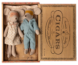 Maileg Mama & Papa Mäuse in Zigarrenkiste