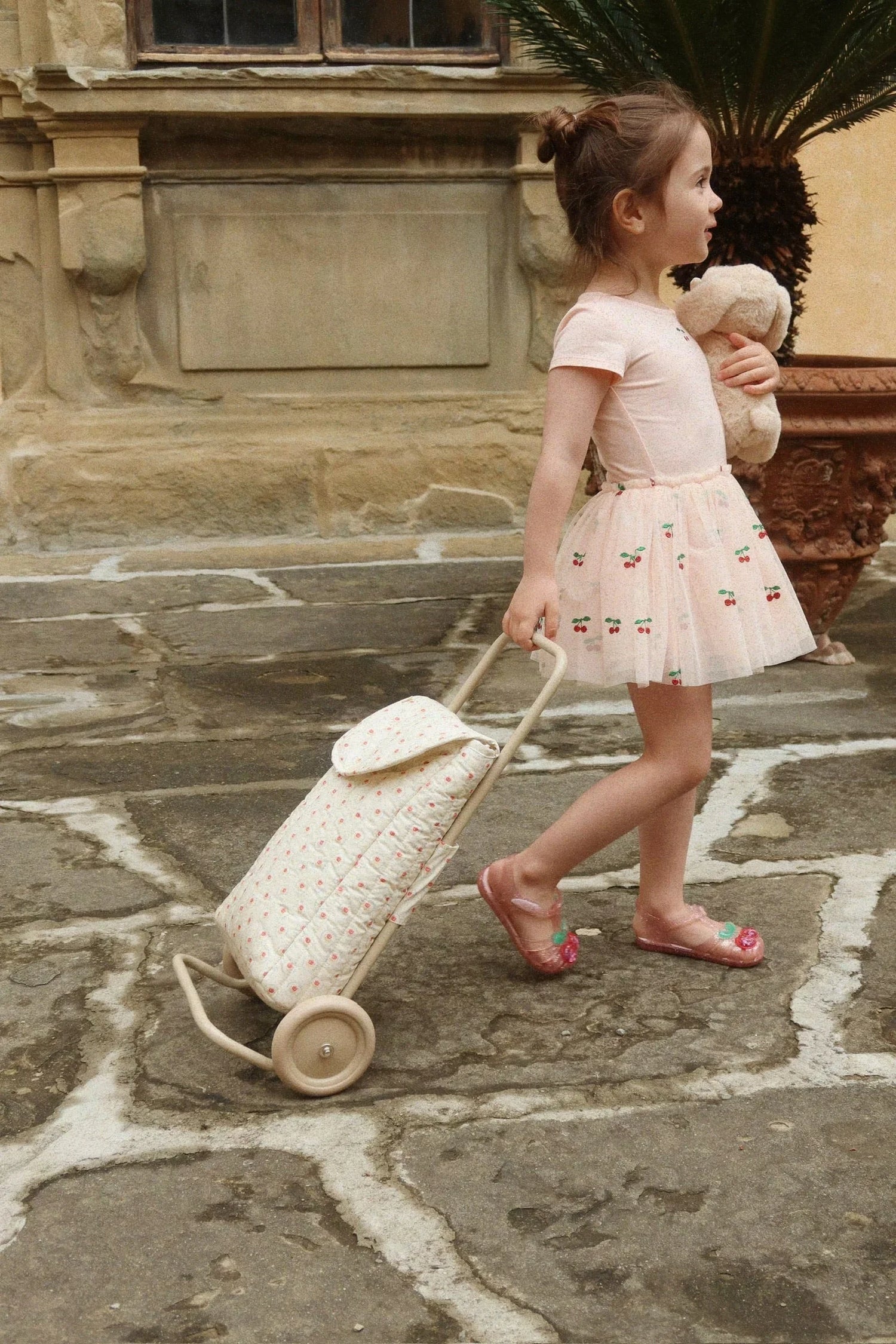 Konges Sløjd Lilo Sandalen "Cherry"
